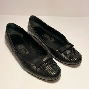 Salvatore Ferragamo leather flats